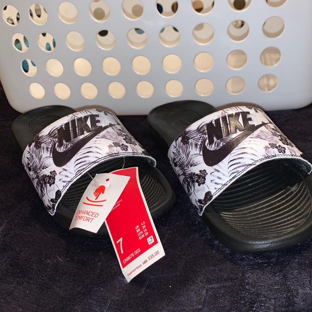 Nike slides